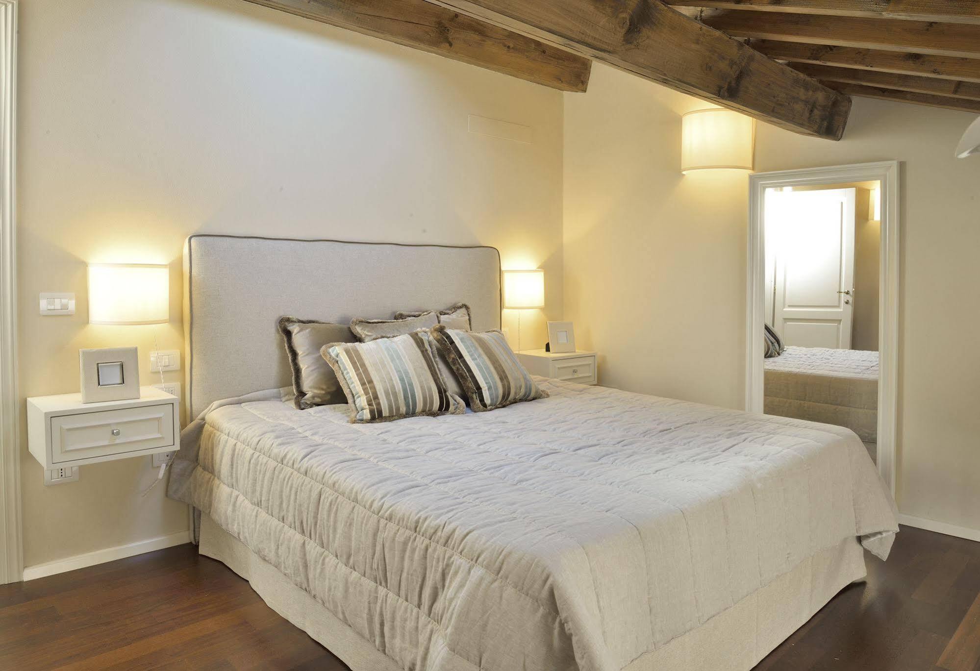 Villa Borri Country Suites サン・カシャーノ・イン・ヴァル・ディ・ペーザ エクステリア 写真